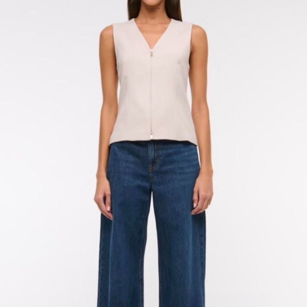 NWT Abercrombie Tailored Front Zip Vest Top | Quiet Luxury | Neutral Minimalist - Picture 12 of 12